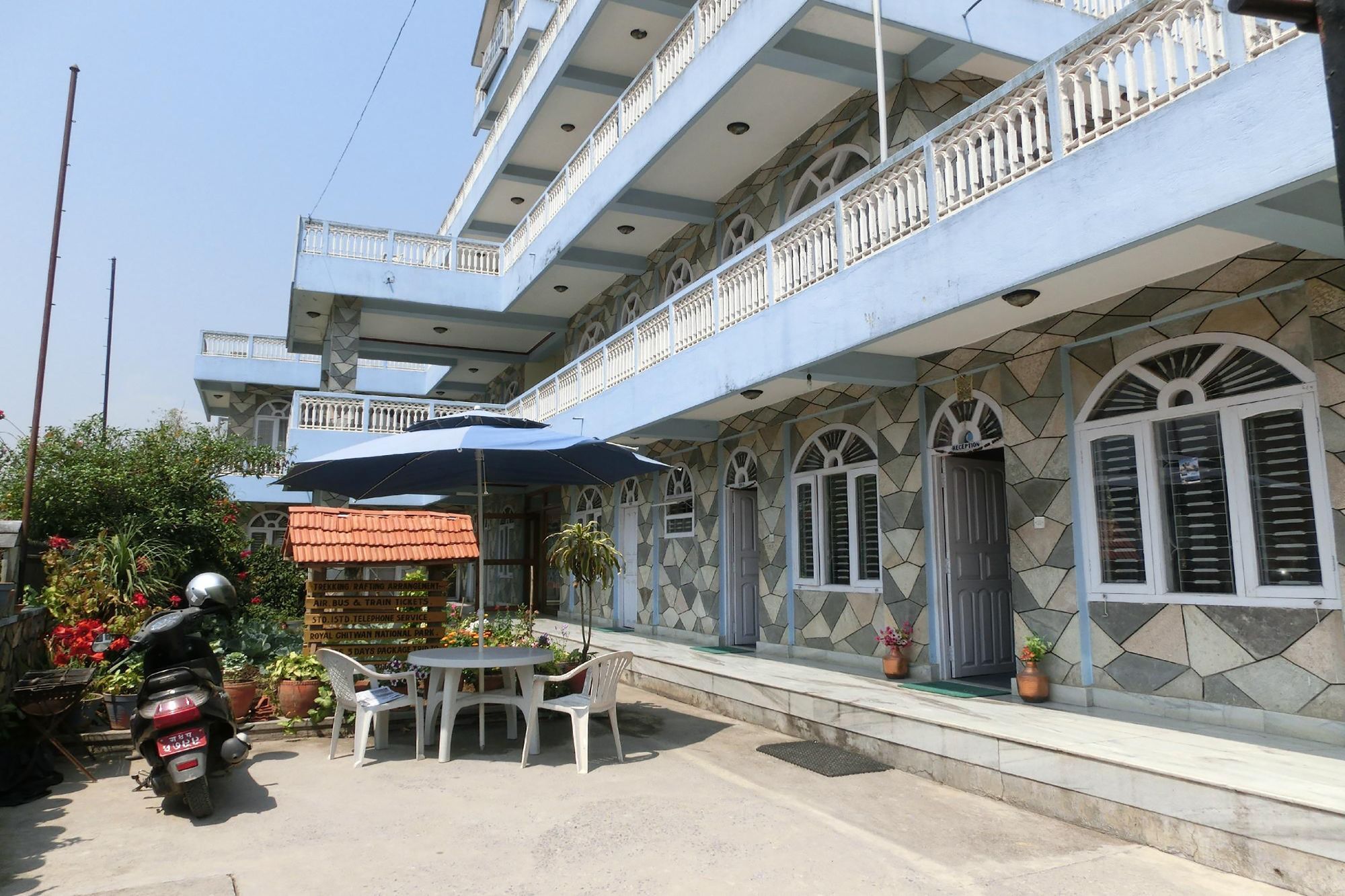 Hotel Rockland Pokhara Kültér fotó