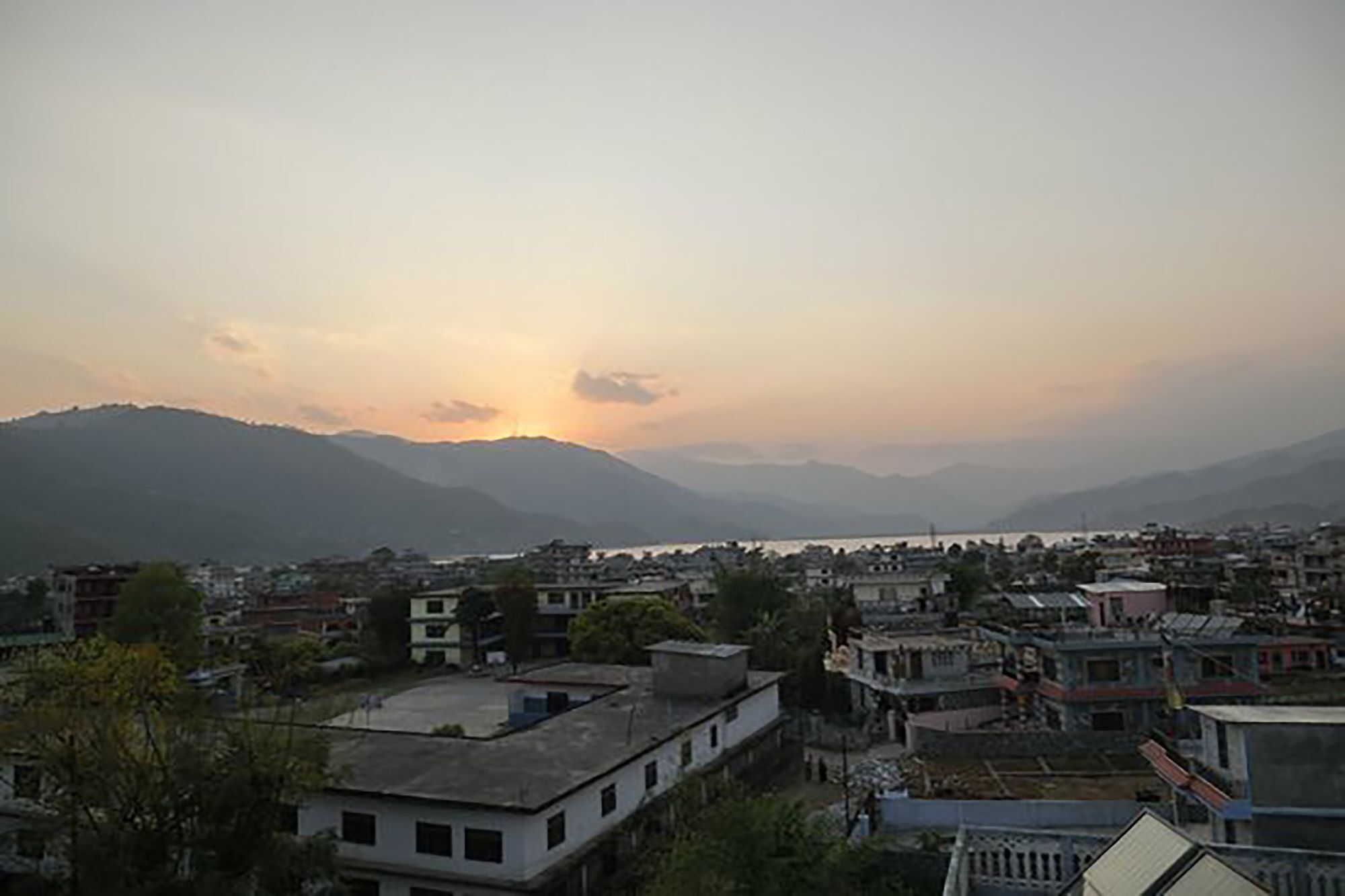 Hotel Rockland Pokhara Kültér fotó